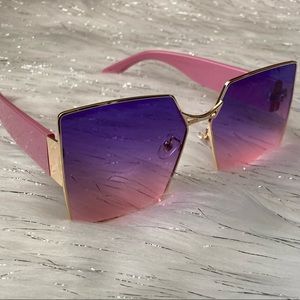 PRICE DROP 🆕 Pink/Purple Sunglasses With Gold